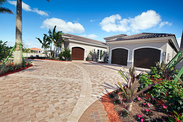 Best Driveway Paving Contractor  in Dixmoor, IL